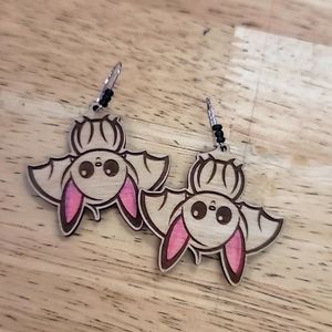 NWT GIFTABLE 🎃 Halloween Cutie Bat Earrings Laser Engraved Wood Spooky Season